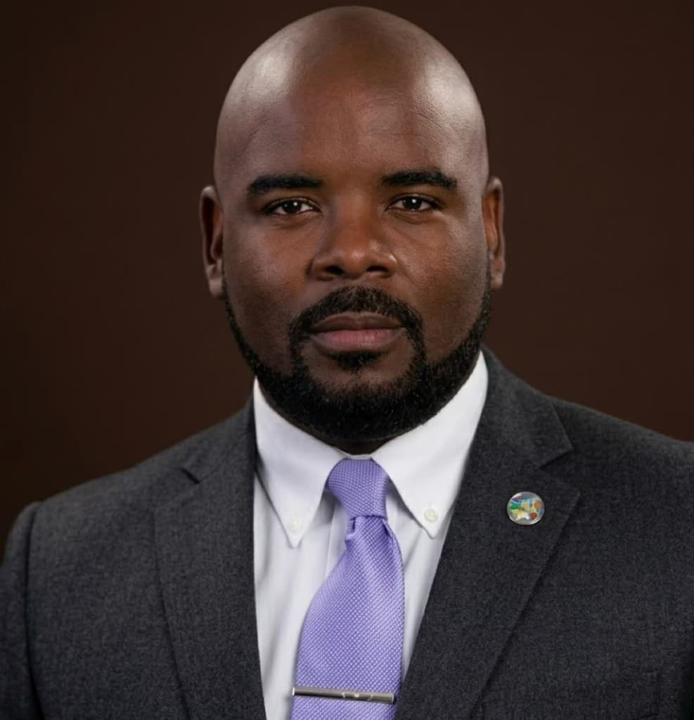 Dr. Alwyn Leiba, Chair | Clinical Advisory Board and Healthcare Leadership Advisor
